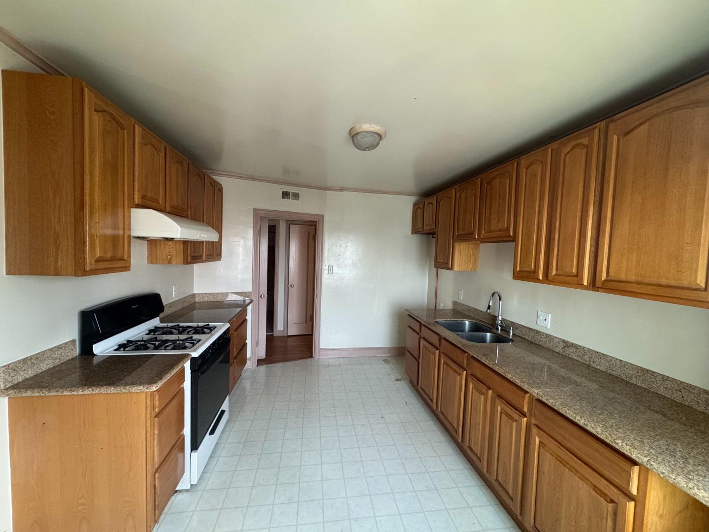 Detail Gallery Image 9 of 17 For 729-733 Randolph St, San Francisco,  CA 94132 - – Beds | – Baths