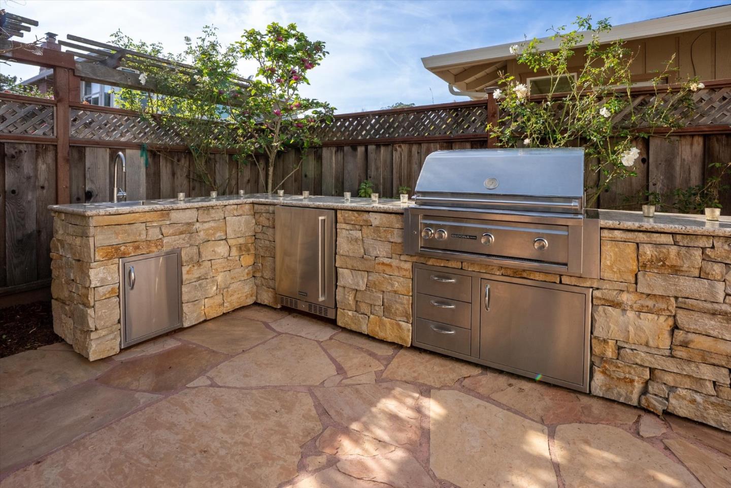 Detail Gallery Image 23 of 54 For 143 Alamo Ave, Santa Cruz,  CA 95060 - 3 Beds | 2/1 Baths