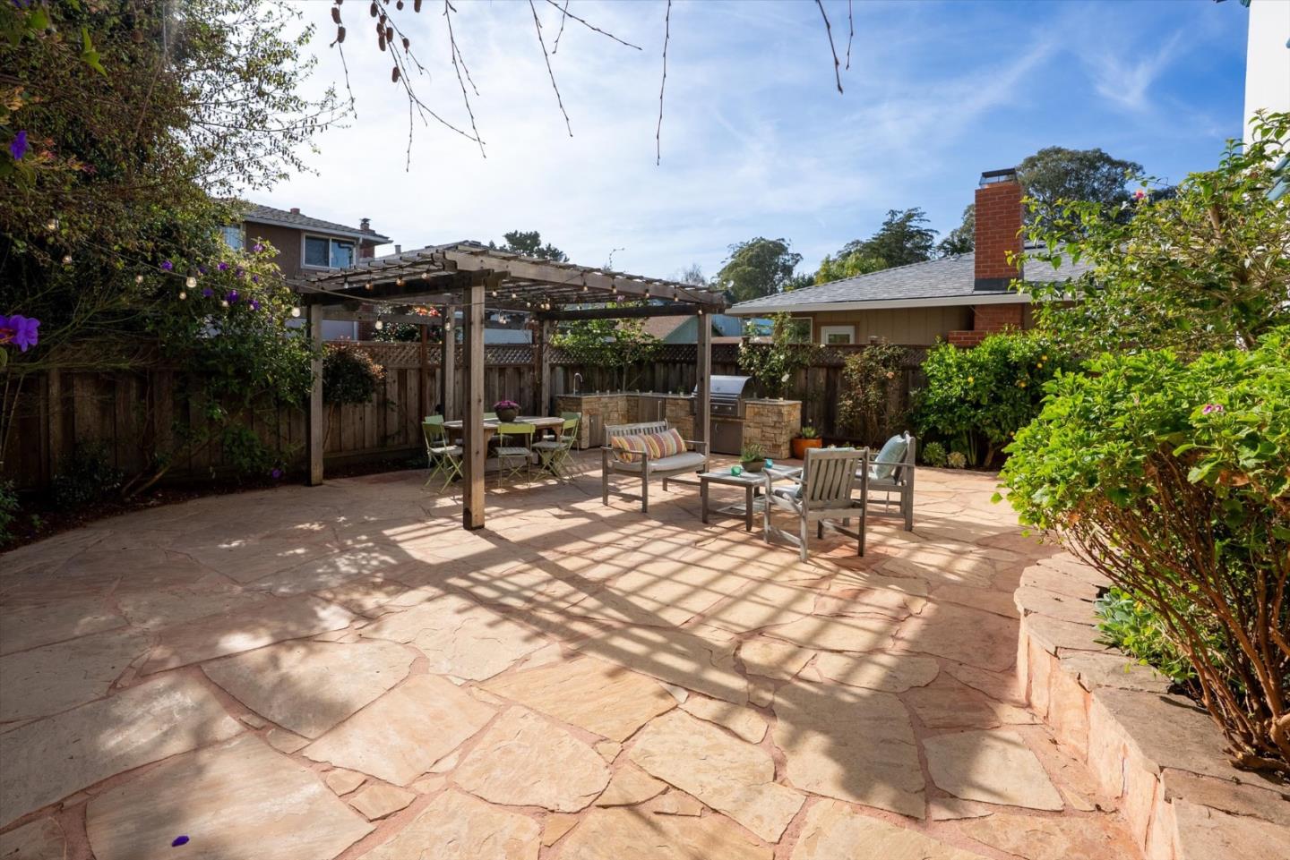 Detail Gallery Image 27 of 54 For 143 Alamo Ave, Santa Cruz,  CA 95060 - 3 Beds | 2/1 Baths