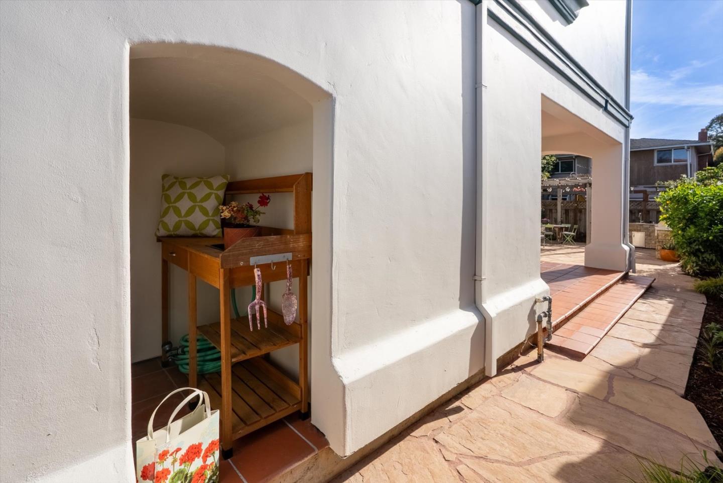 Detail Gallery Image 42 of 54 For 143 Alamo Ave, Santa Cruz,  CA 95060 - 3 Beds | 2/1 Baths