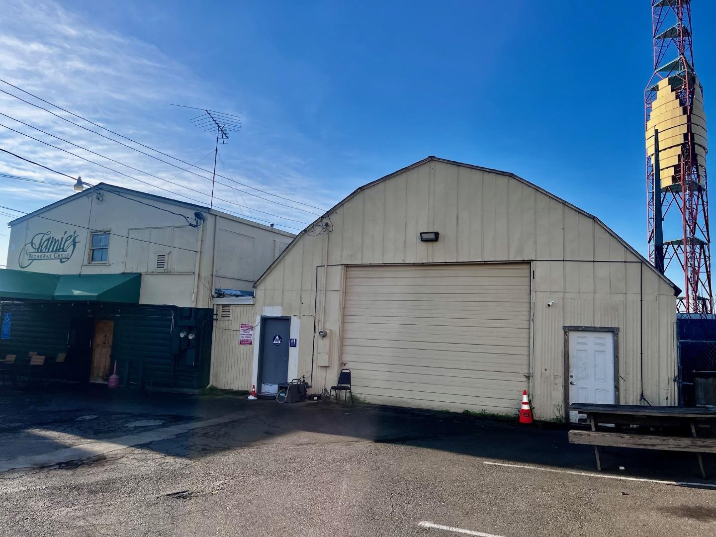 Detail Gallery Image 9 of 11 For 417-427 Broadway, Sacramento,  CA 95818 - – Beds | – Baths