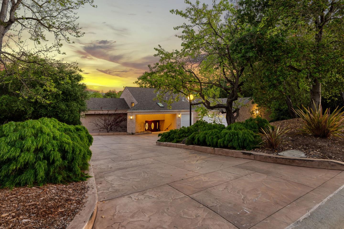 Front Image Thumbnail for ML82038994