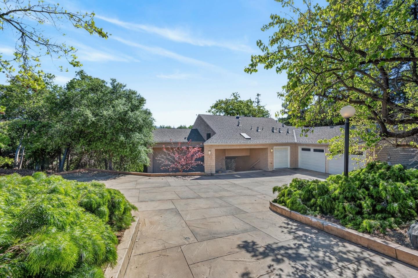 Detail Gallery Image 2 of 68 For 727 Bicknell Rd, Los Gatos,  CA 95030 - 5 Beds | 3/1 Baths