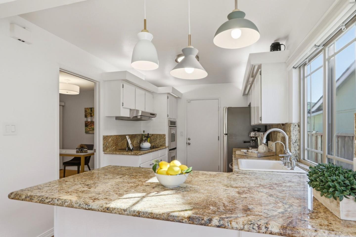 Detail Gallery Image 11 of 47 For 339 El Portal Way, San Jose,  CA 95123 - 3 Beds | 2 Baths