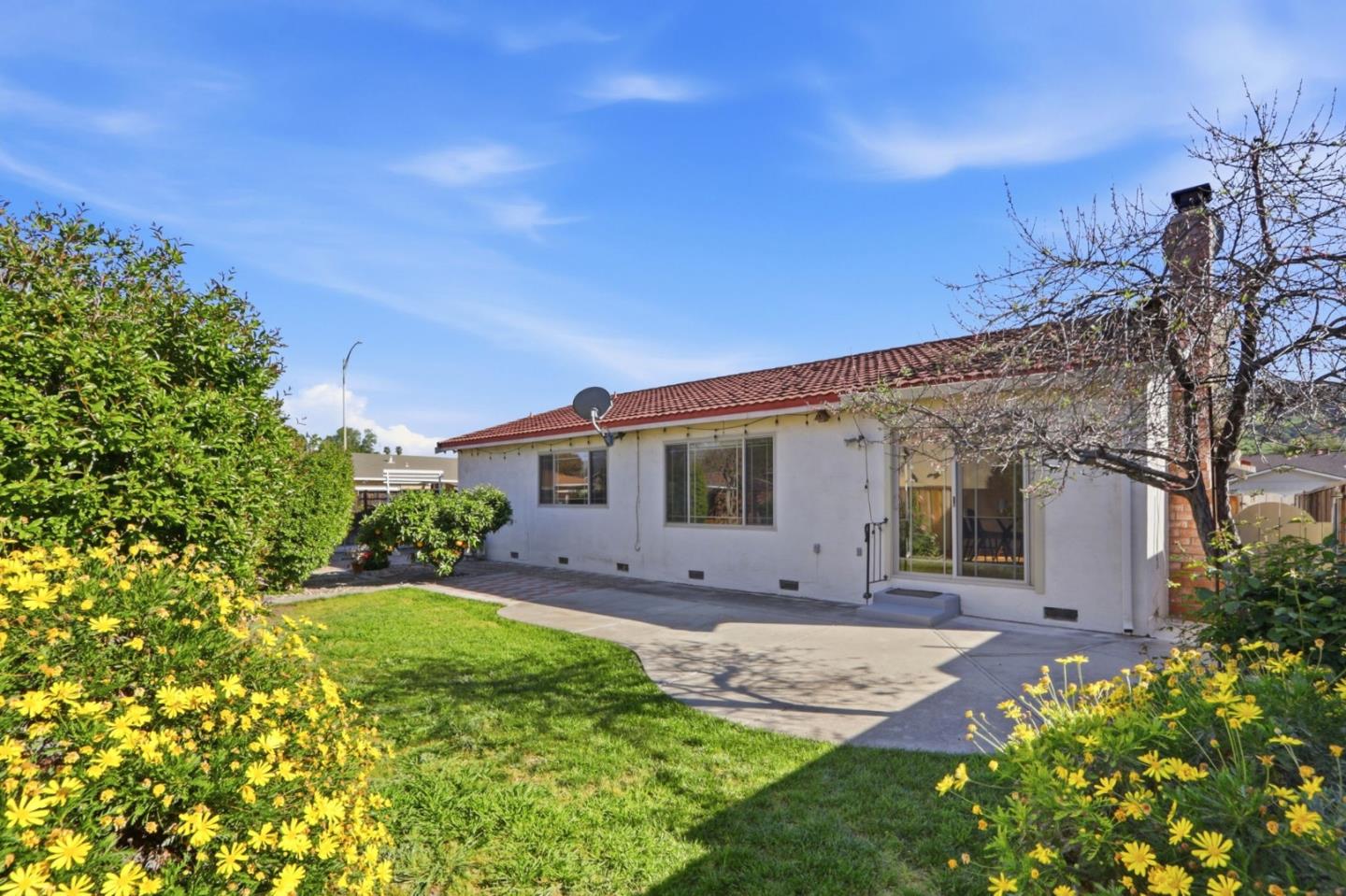 Detail Gallery Image 39 of 47 For 339 El Portal Way, San Jose,  CA 95123 - 3 Beds | 2 Baths