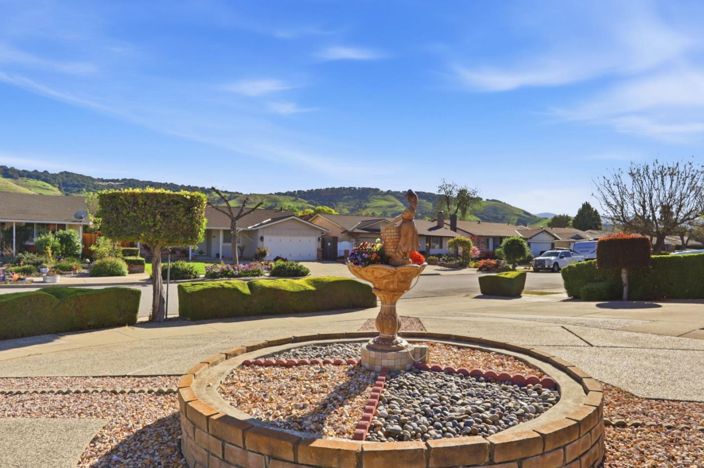 Detail Gallery Image 43 of 47 For 339 El Portal Way, San Jose,  CA 95123 - 3 Beds | 2 Baths