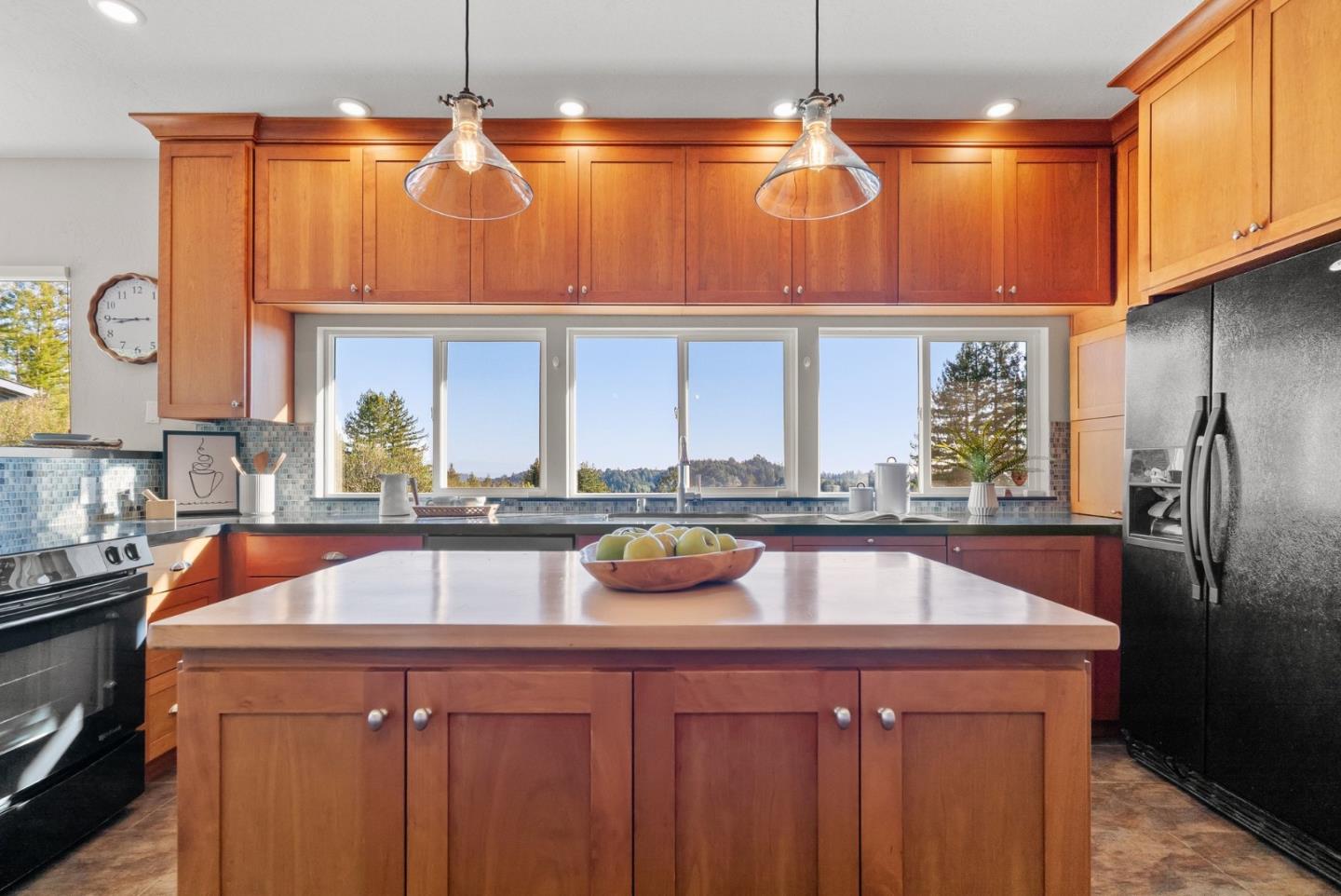 Detail Gallery Image 4 of 68 For 555 Bohnen Rd, Santa Cruz,  CA 95065 - 3 Beds | 2/1 Baths