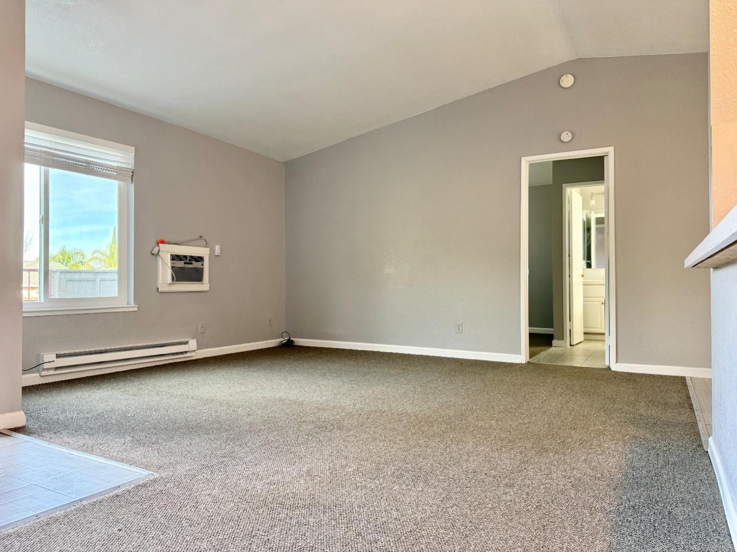 Detail Gallery Image 6 of 33 For 8 Lancaster Cir #224,  Bay Point,  CA 94565 - 2 Beds | 2 Baths