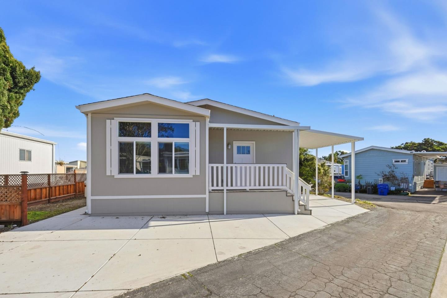 Front Image Thumbnail for ML82039001