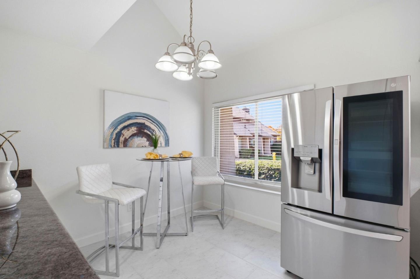 Detail Gallery Image 12 of 51 For 36004 Vallee Ter, Fremont,  CA 94536 - 3 Beds | 2/1 Baths