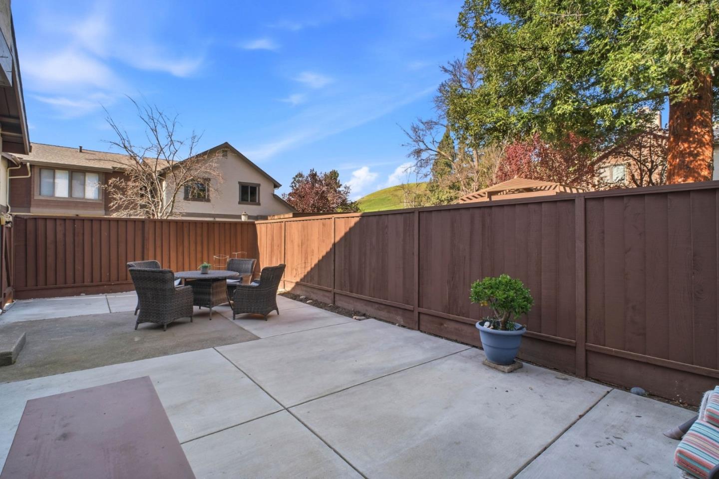 Detail Gallery Image 32 of 51 For 36004 Vallee Ter, Fremont,  CA 94536 - 3 Beds | 2/1 Baths