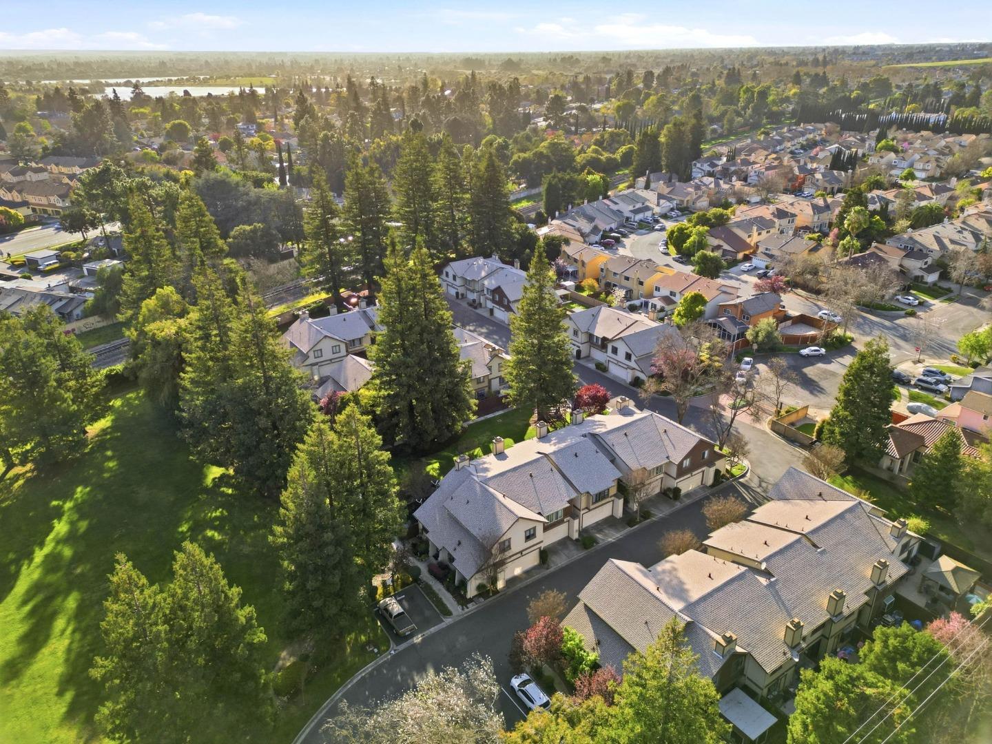 Detail Gallery Image 48 of 51 For 36004 Vallee Ter, Fremont,  CA 94536 - 3 Beds | 2/1 Baths