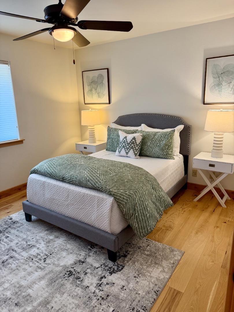 Detail Gallery Image 10 of 18 For 1082 Eden Bower Ln, Redwood City,  CA 94061 - 3 Beds | 3 Baths