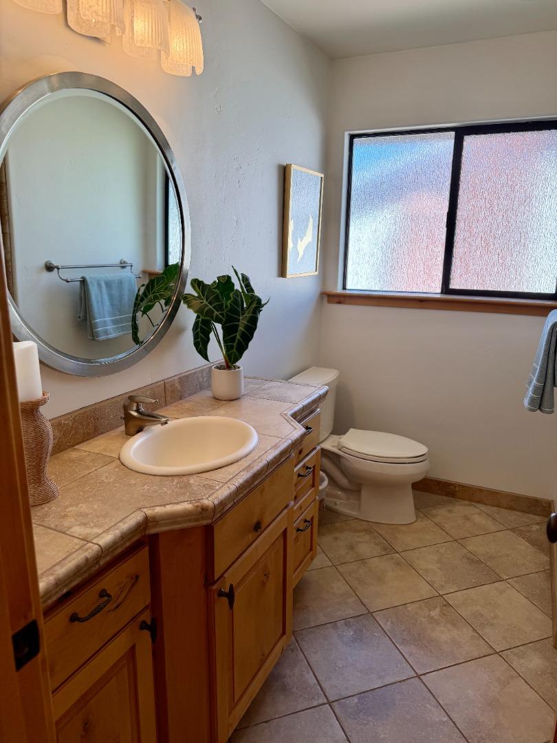 Detail Gallery Image 11 of 18 For 1082 Eden Bower Ln, Redwood City,  CA 94061 - 3 Beds | 3 Baths