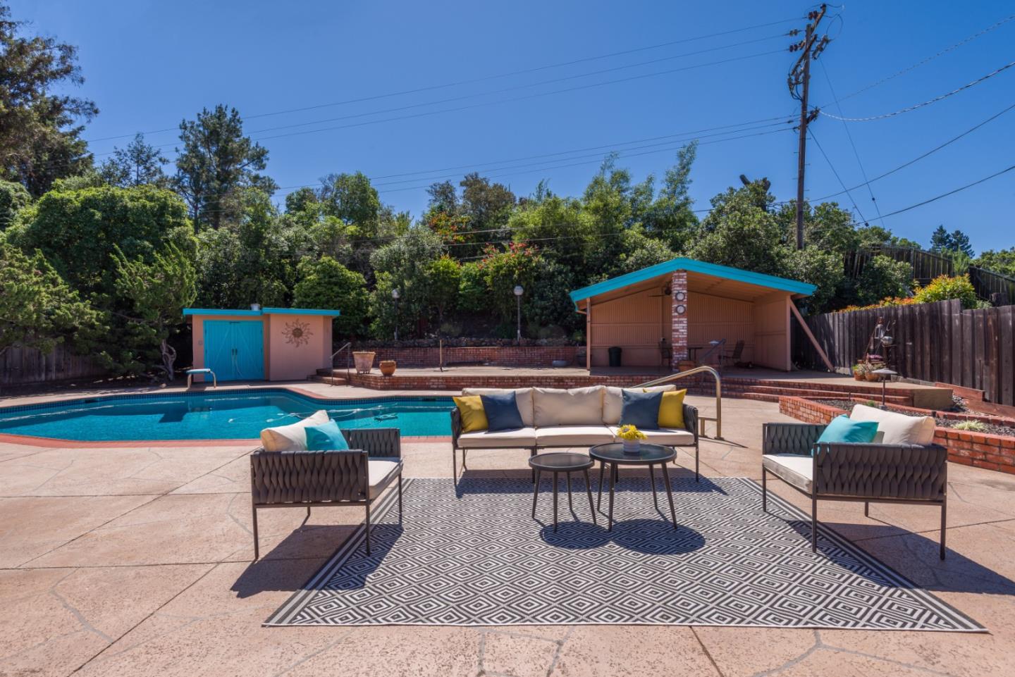 Detail Gallery Image 24 of 28 For 1082 Eden Bower Ln, Redwood City,  CA 94061 - 3 Beds | 3 Baths