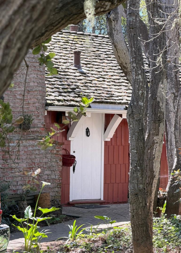 Front Image Thumbnail for ML82039007