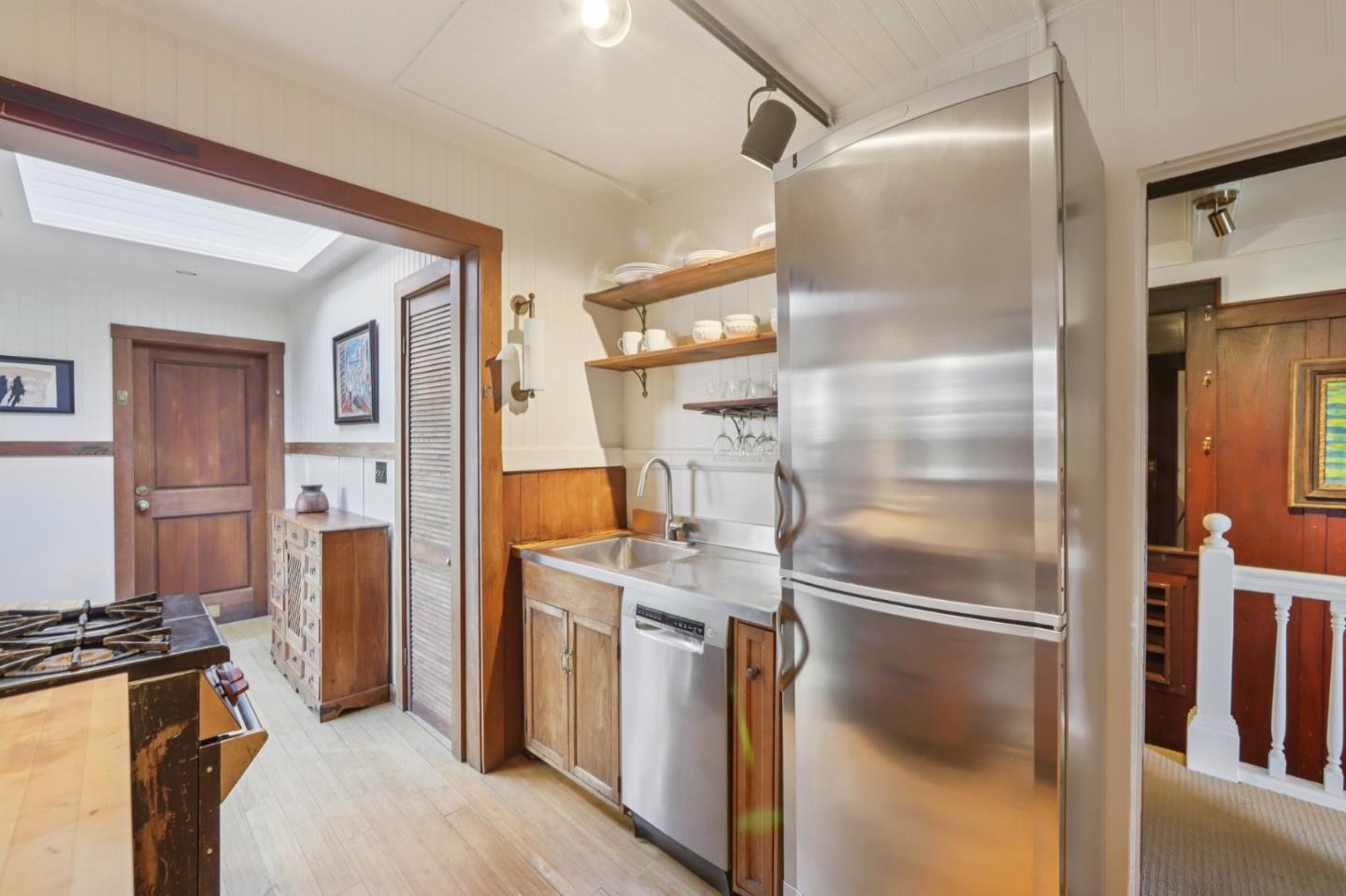 Detail Gallery Image 16 of 56 For 15-17 Macondray Ln, San Francisco,  CA 94133 - – Beds | – Baths