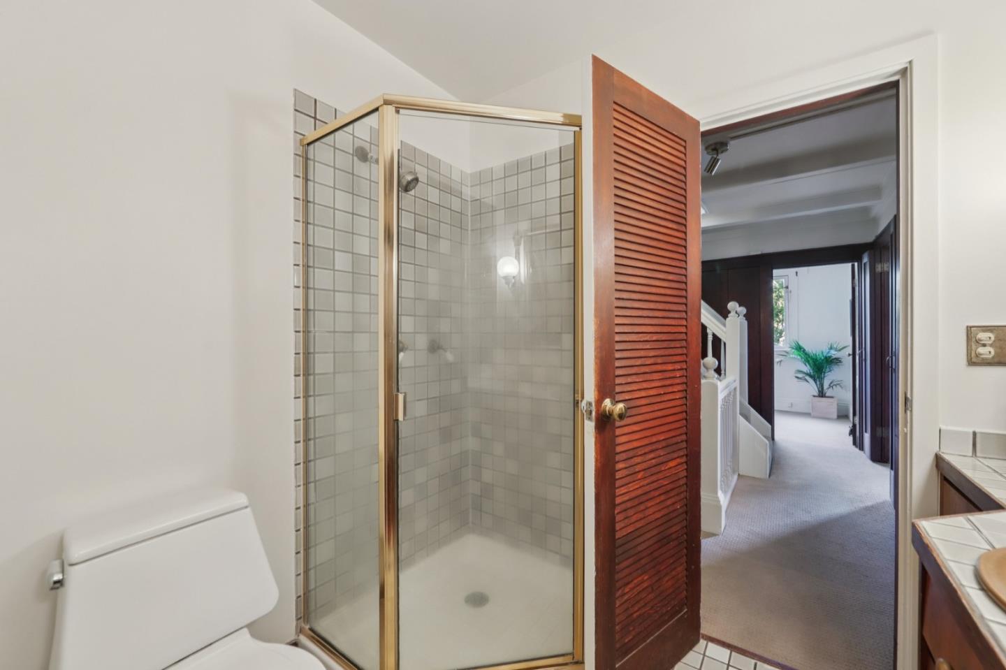 Detail Gallery Image 26 of 56 For 15-17 Macondray Ln, San Francisco,  CA 94133 - – Beds | – Baths