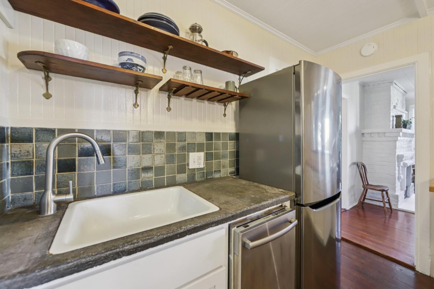 Detail Gallery Image 45 of 56 For 15-17 Macondray Ln, San Francisco,  CA 94133 - – Beds | – Baths