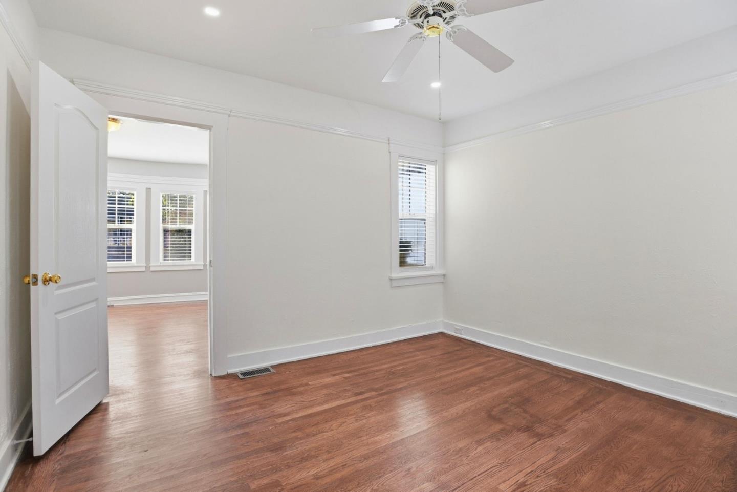 Detail Gallery Image 16 of 32 For 120 Linden, San Bruno,  CA 94066 - 3 Beds | 2 Baths