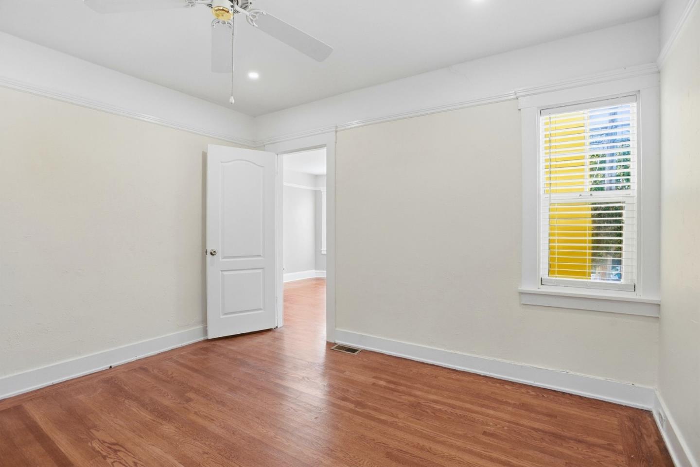 Detail Gallery Image 17 of 32 For 120 Linden, San Bruno,  CA 94066 - 3 Beds | 2 Baths