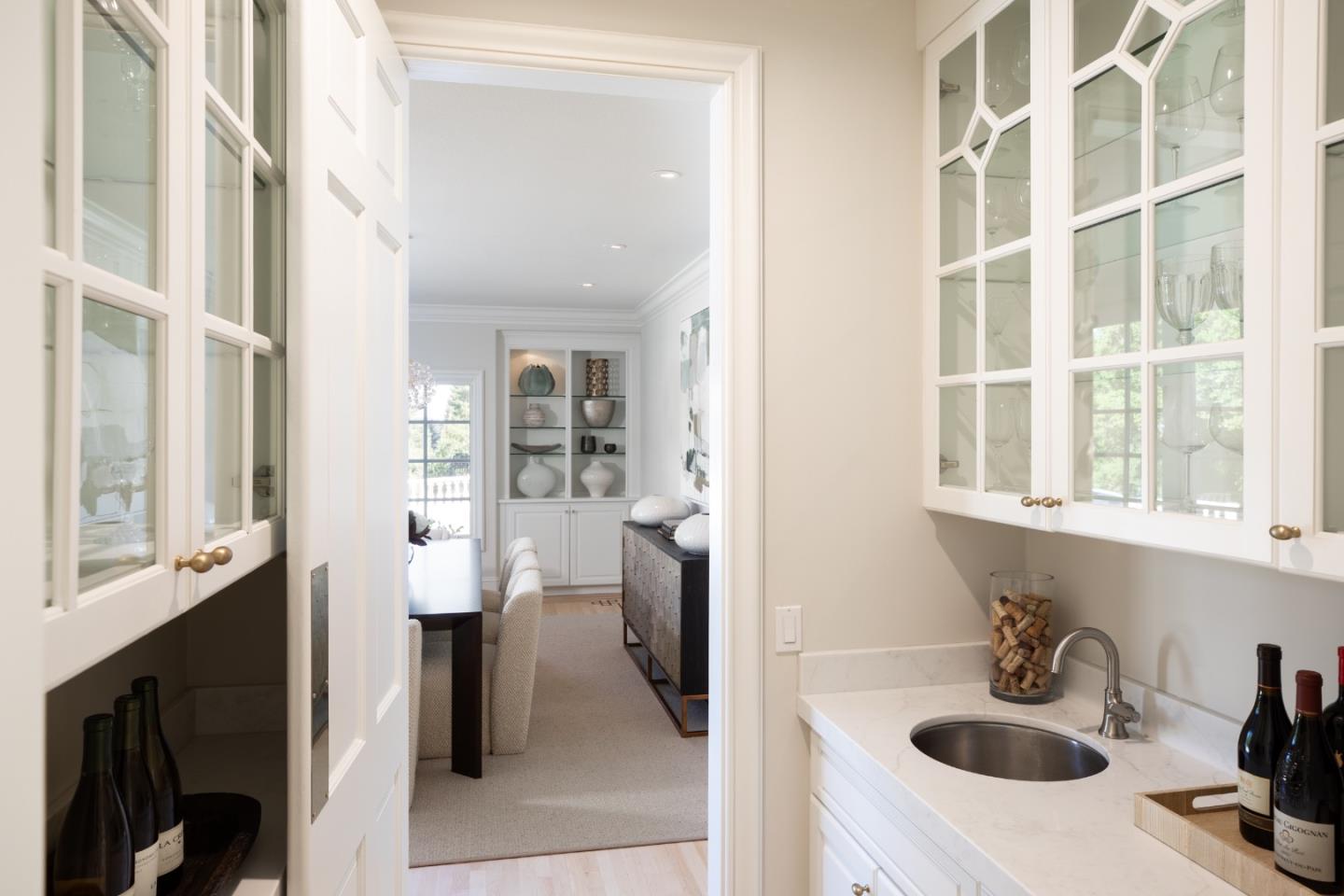 Detail Gallery Image 11 of 56 For 27210 Ohlone Ln, Los Altos Hills,  CA 94022 - 5 Beds | 5/2 Baths