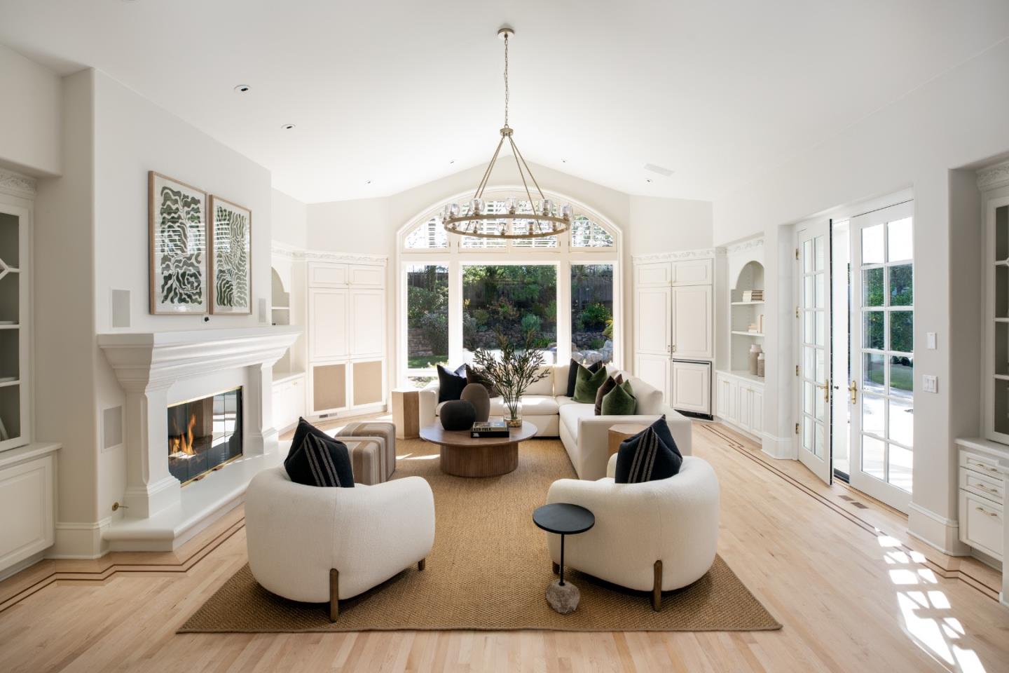 Detail Gallery Image 12 of 56 For 27210 Ohlone Ln, Los Altos Hills,  CA 94022 - 5 Beds | 5/2 Baths