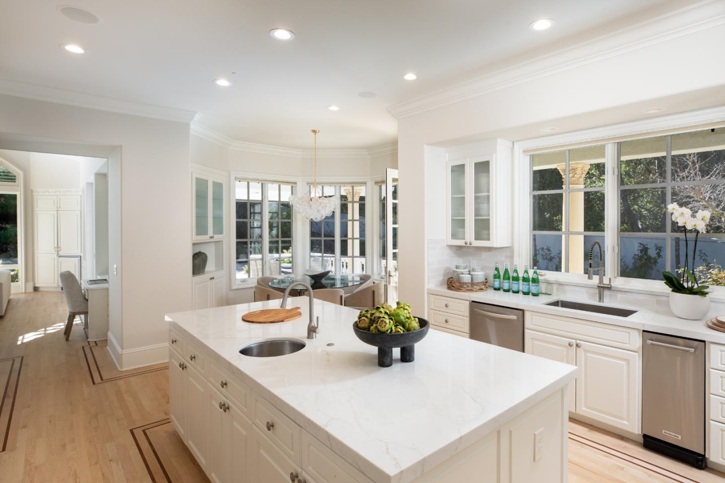 Detail Gallery Image 16 of 56 For 27210 Ohlone Ln, Los Altos Hills,  CA 94022 - 5 Beds | 5/2 Baths