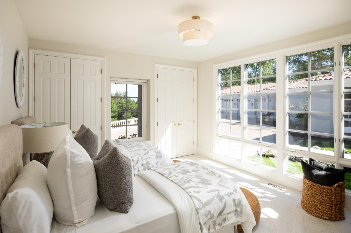 Detail Gallery Image 27 of 56 For 27210 Ohlone Ln, Los Altos Hills,  CA 94022 - 5 Beds | 5/2 Baths