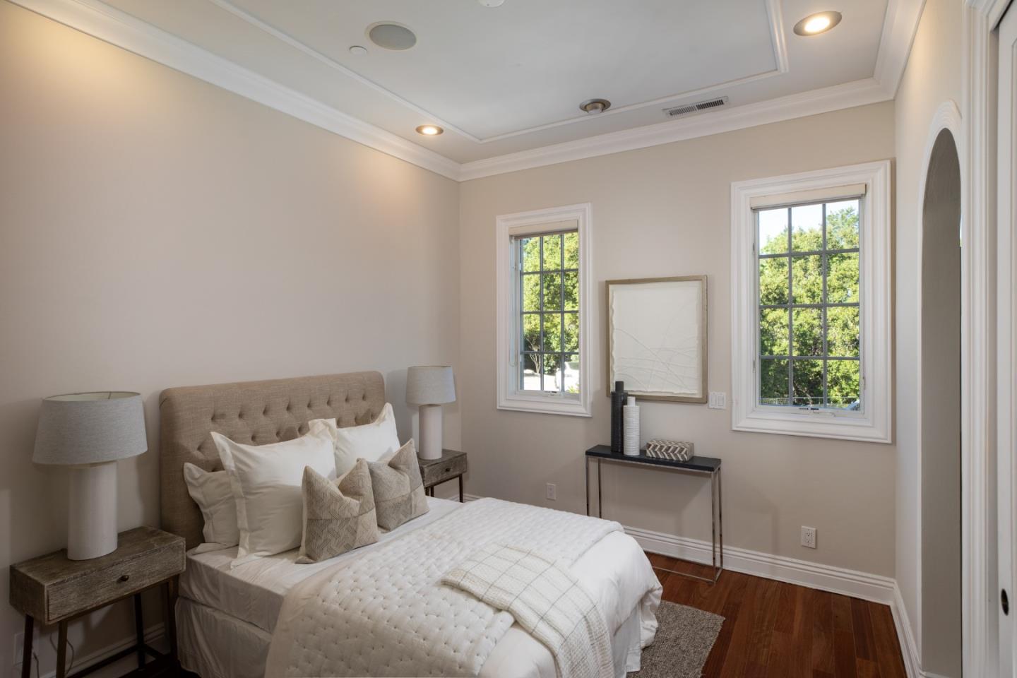 Detail Gallery Image 40 of 56 For 27210 Ohlone Ln, Los Altos Hills,  CA 94022 - 5 Beds | 5/2 Baths