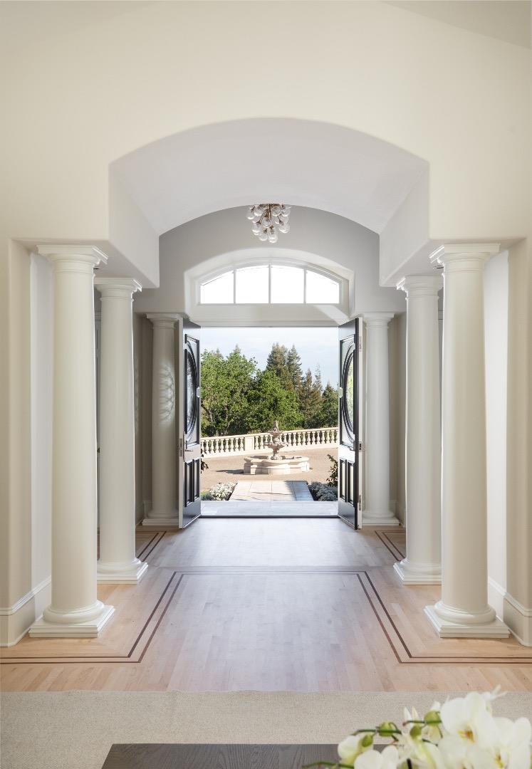 Detail Gallery Image 5 of 56 For 27210 Ohlone Ln, Los Altos Hills,  CA 94022 - 5 Beds | 5/2 Baths