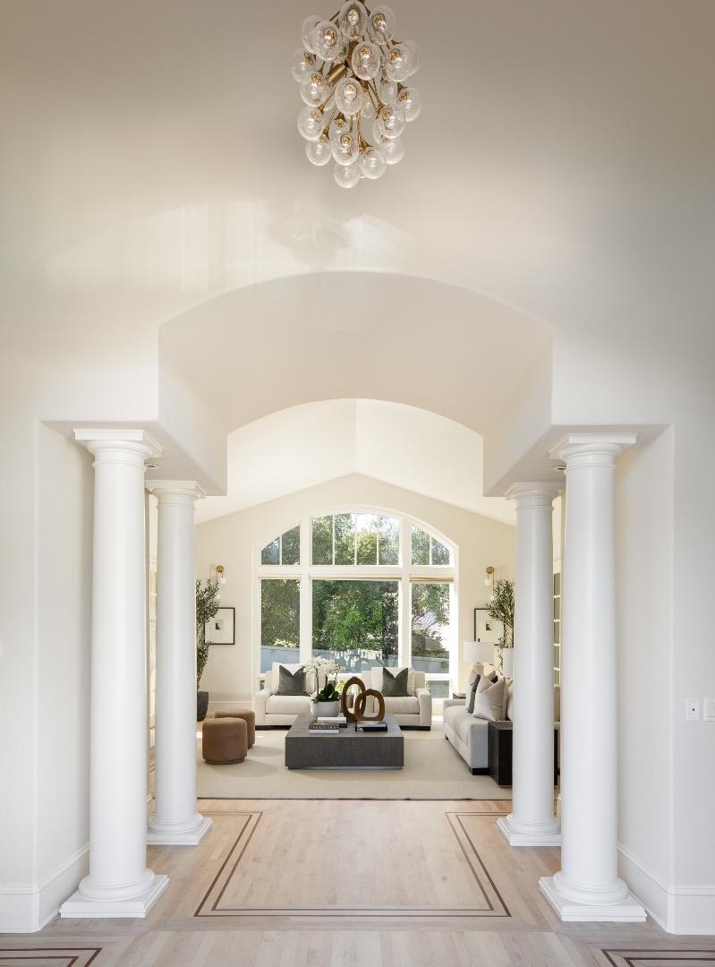 Detail Gallery Image 6 of 56 For 27210 Ohlone Ln, Los Altos Hills,  CA 94022 - 5 Beds | 5/2 Baths