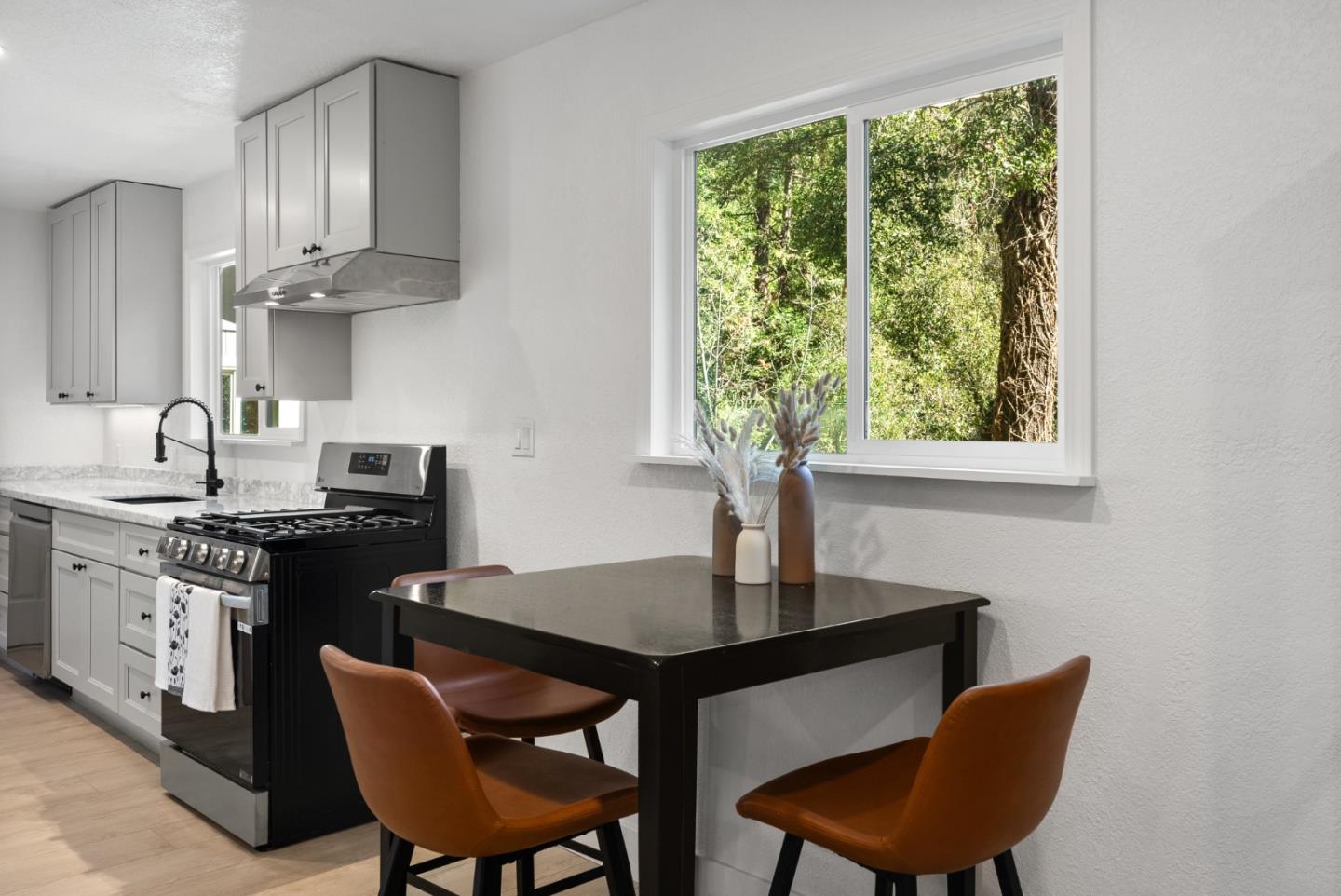 Detail Gallery Image 11 of 63 For 26650 Soquel San Jose Rd, Los Gatos,  CA 95033 - 2 Beds | 1 Baths