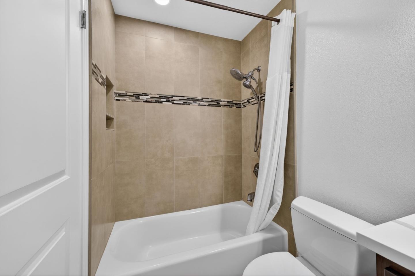 Photo #33: ML82039023 Listing: Photo #33