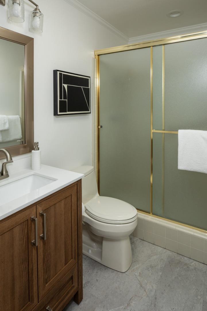 Detail Gallery Image 19 of 32 For 71 Bay Tree Ln, Los Altos,  CA 94022 - 2 Beds | 2 Baths