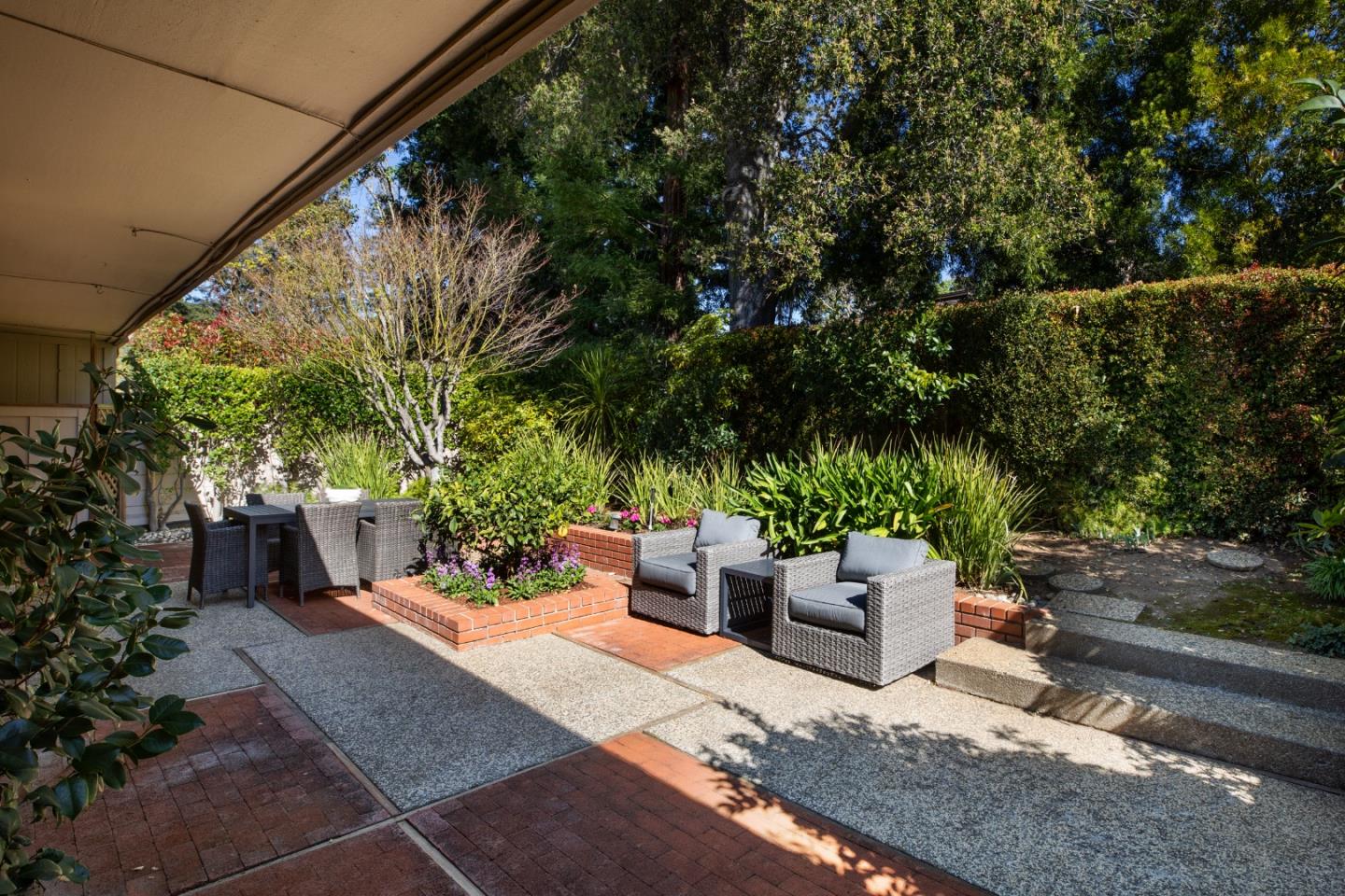 Detail Gallery Image 22 of 32 For 71 Bay Tree Ln, Los Altos,  CA 94022 - 2 Beds | 2 Baths