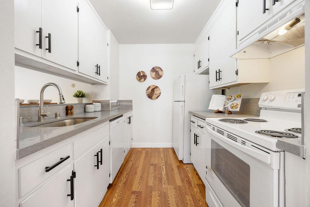 Detail Gallery Image 10 of 26 For 2632 Warring St #2,  Berkeley,  CA 94704 - 2 Beds | 1 Baths