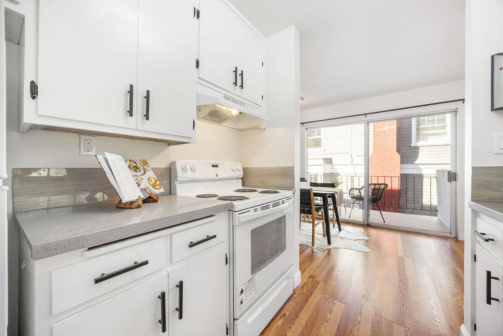 Detail Gallery Image 11 of 26 For 2632 Warring St #2,  Berkeley,  CA 94704 - 2 Beds | 1 Baths