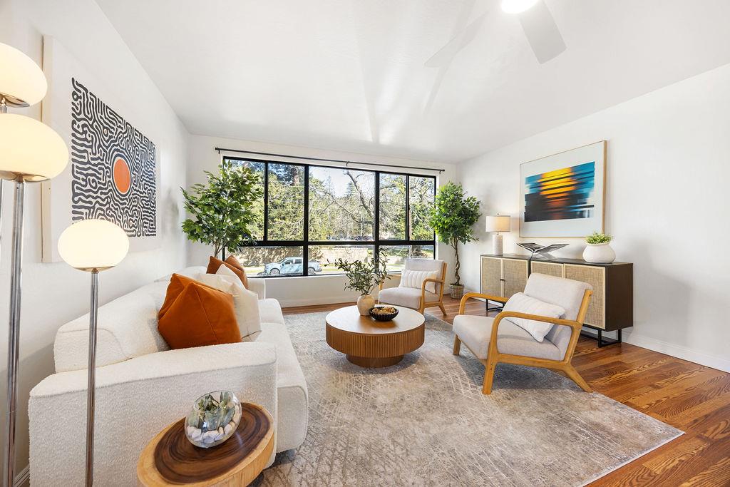 Detail Gallery Image 2 of 26 For 2632 Warring St #2,  Berkeley,  CA 94704 - 2 Beds | 1 Baths