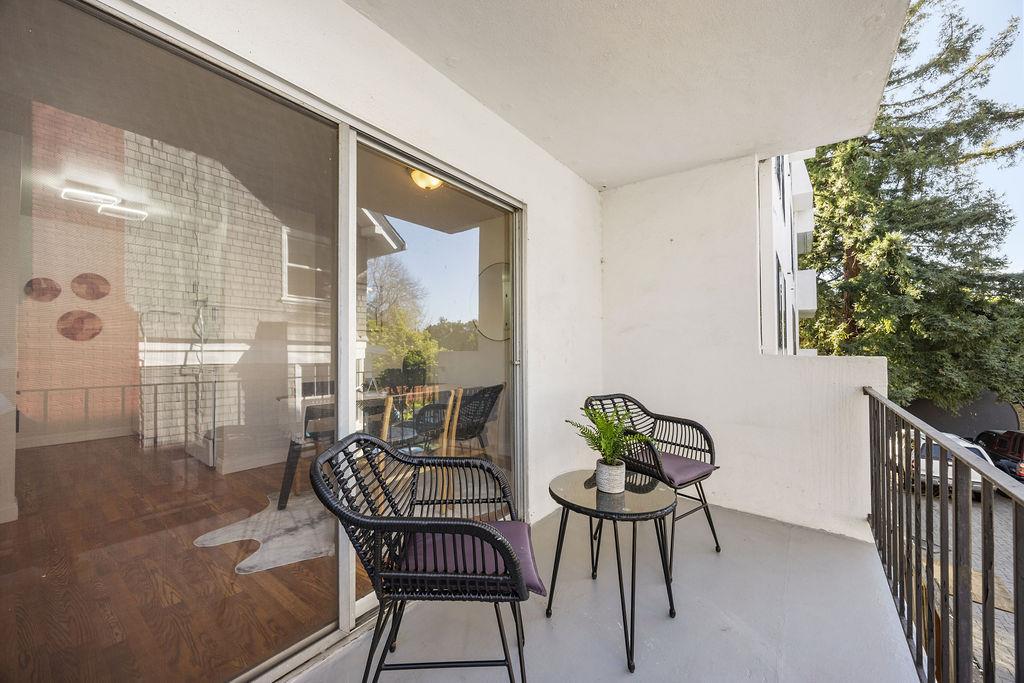 Detail Gallery Image 24 of 26 For 2632 Warring St #2,  Berkeley,  CA 94704 - 2 Beds | 1 Baths