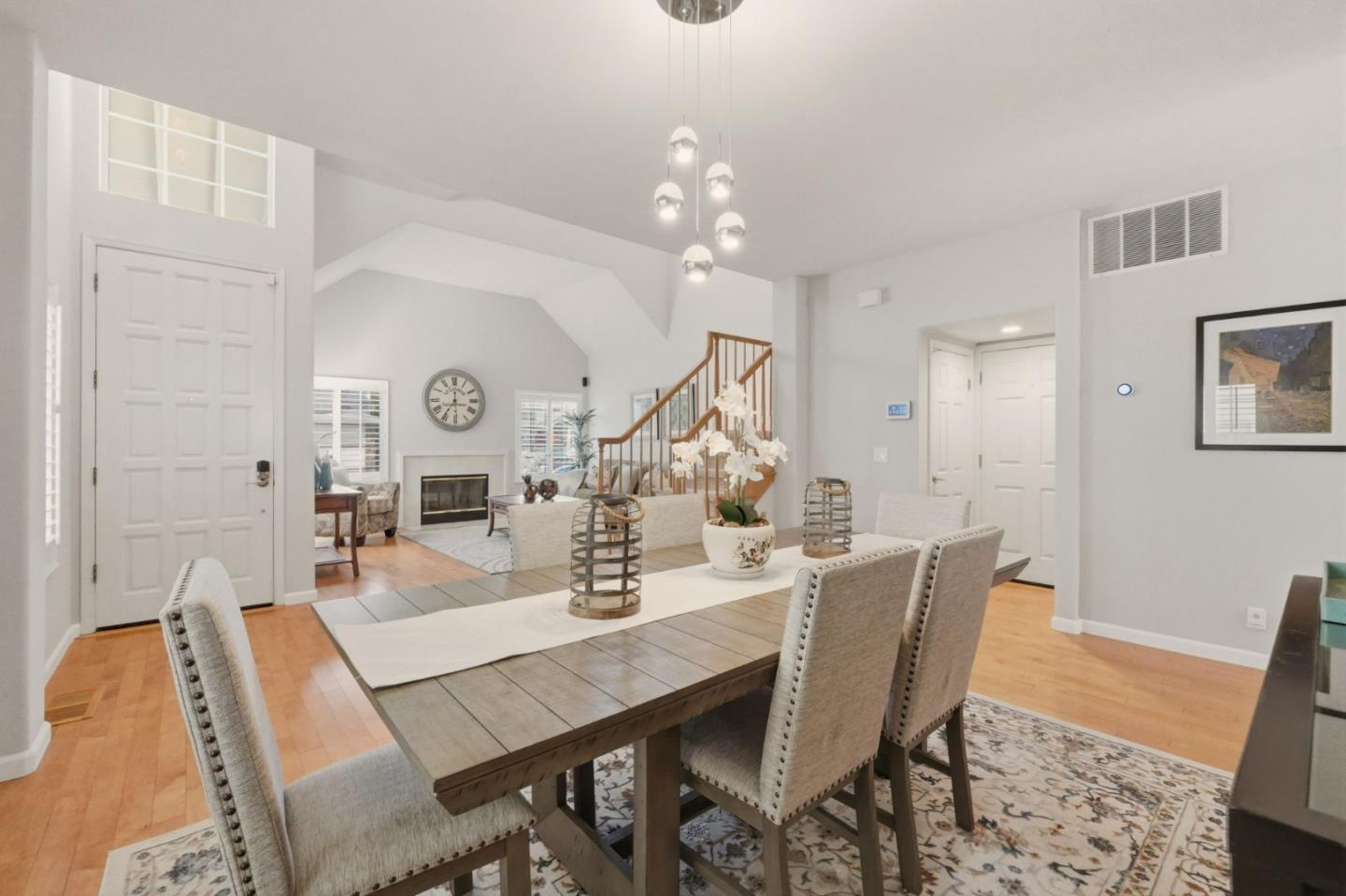 Detail Gallery Image 15 of 53 For 1252 Montcourse Ln, San Jose,  CA 95131 - 4 Beds | 2 Baths