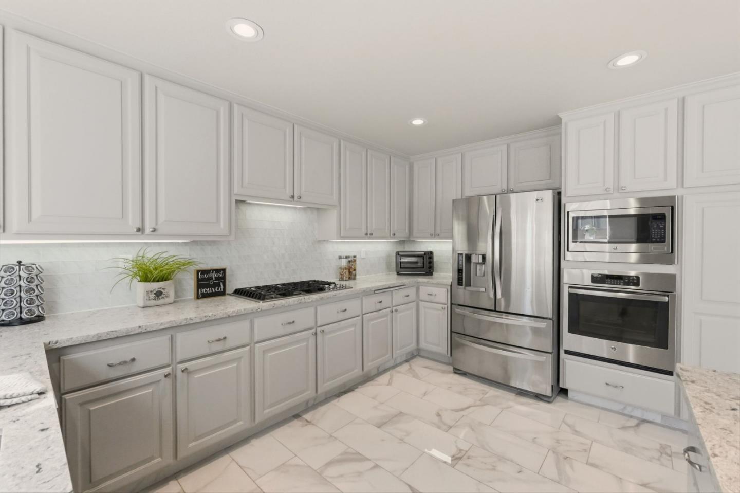 Detail Gallery Image 16 of 53 For 1252 Montcourse Ln, San Jose,  CA 95131 - 4 Beds | 2 Baths