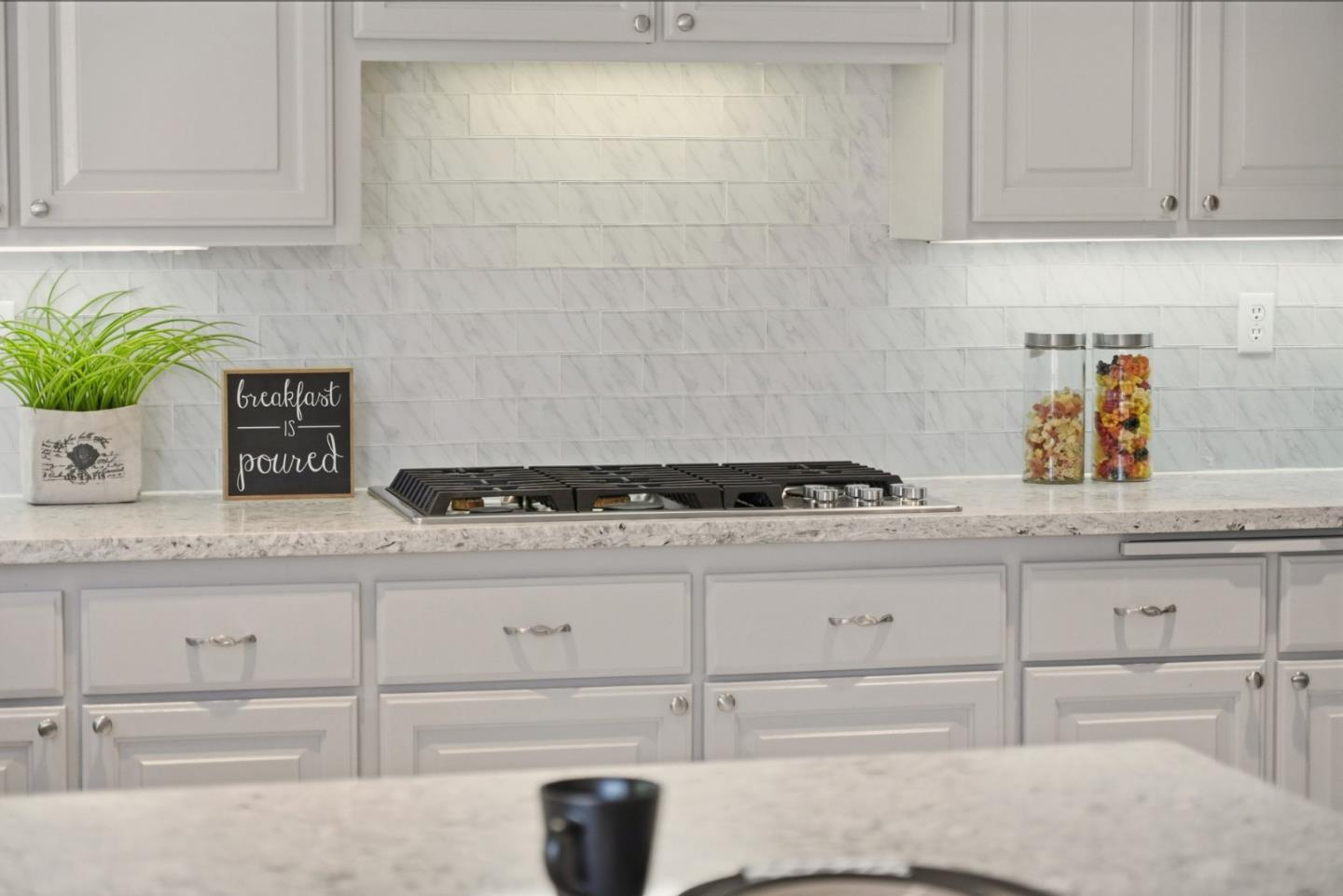 Detail Gallery Image 18 of 53 For 1252 Montcourse Ln, San Jose,  CA 95131 - 4 Beds | 2 Baths