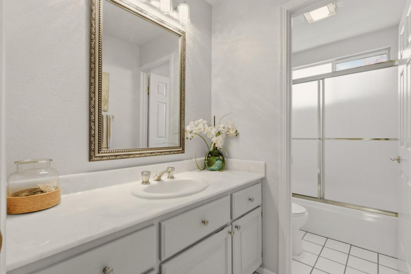 Detail Gallery Image 40 of 53 For 1252 Montcourse Ln, San Jose,  CA 95131 - 4 Beds | 2 Baths