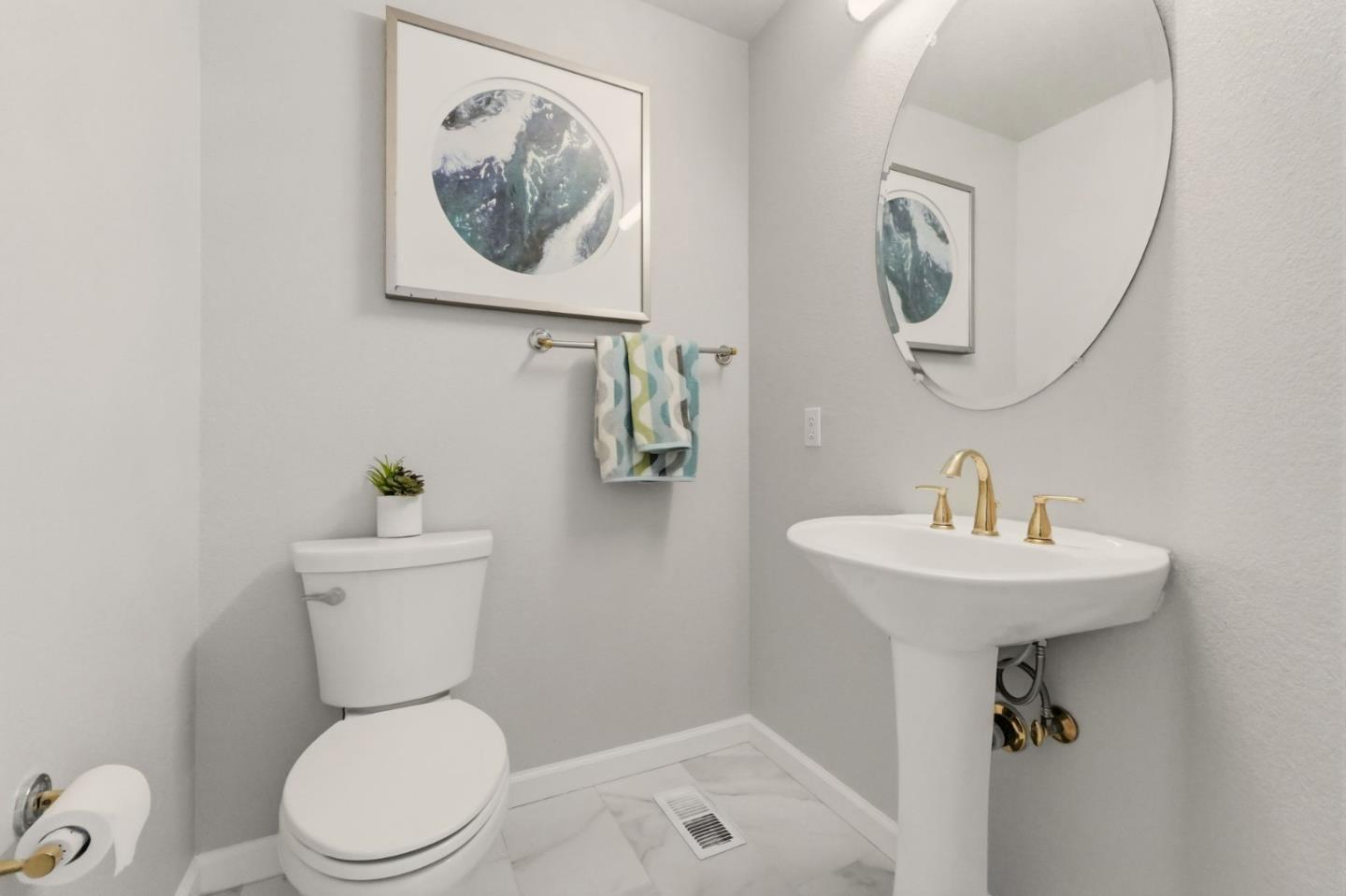 Detail Gallery Image 46 of 53 For 1252 Montcourse Ln, San Jose,  CA 95131 - 4 Beds | 2 Baths