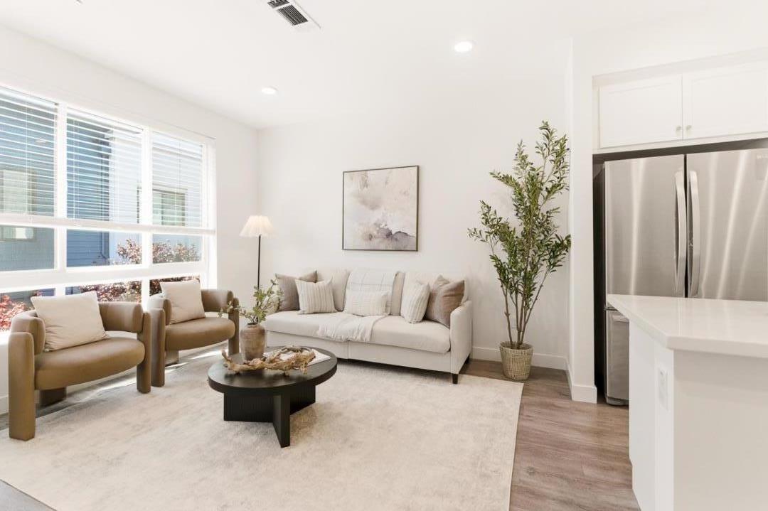 Detail Gallery Image 15 of 40 For 1249 Edgewood Way, South San Francisco,  CA 94080 - 3 Beds | 3 Baths