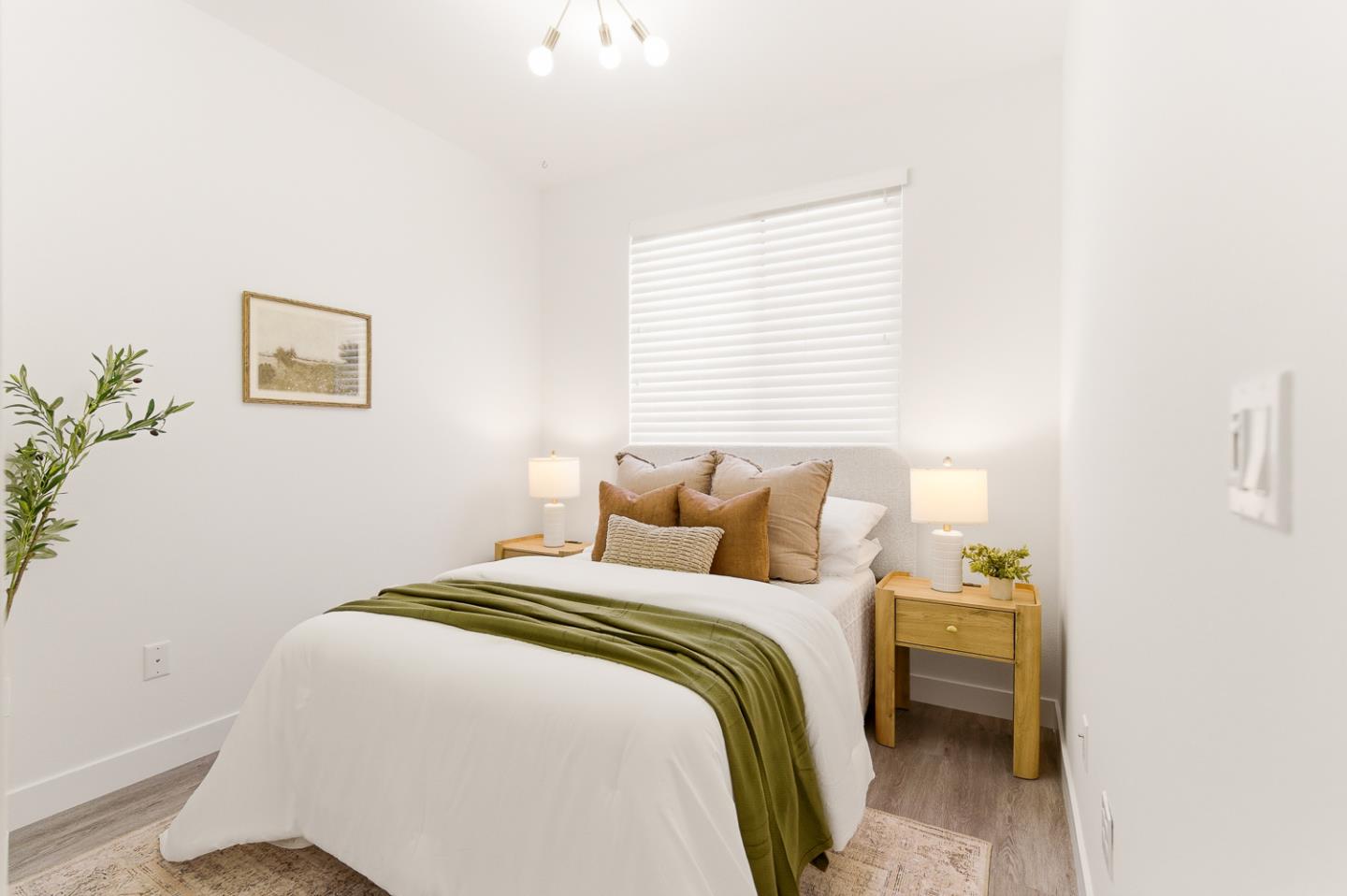 Detail Gallery Image 18 of 40 For 1249 Edgewood Way, South San Francisco,  CA 94080 - 3 Beds | 3 Baths