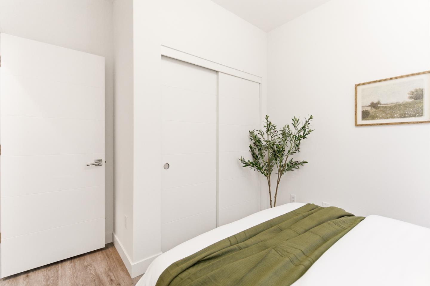 Detail Gallery Image 19 of 40 For 1249 Edgewood Way, South San Francisco,  CA 94080 - 3 Beds | 3 Baths