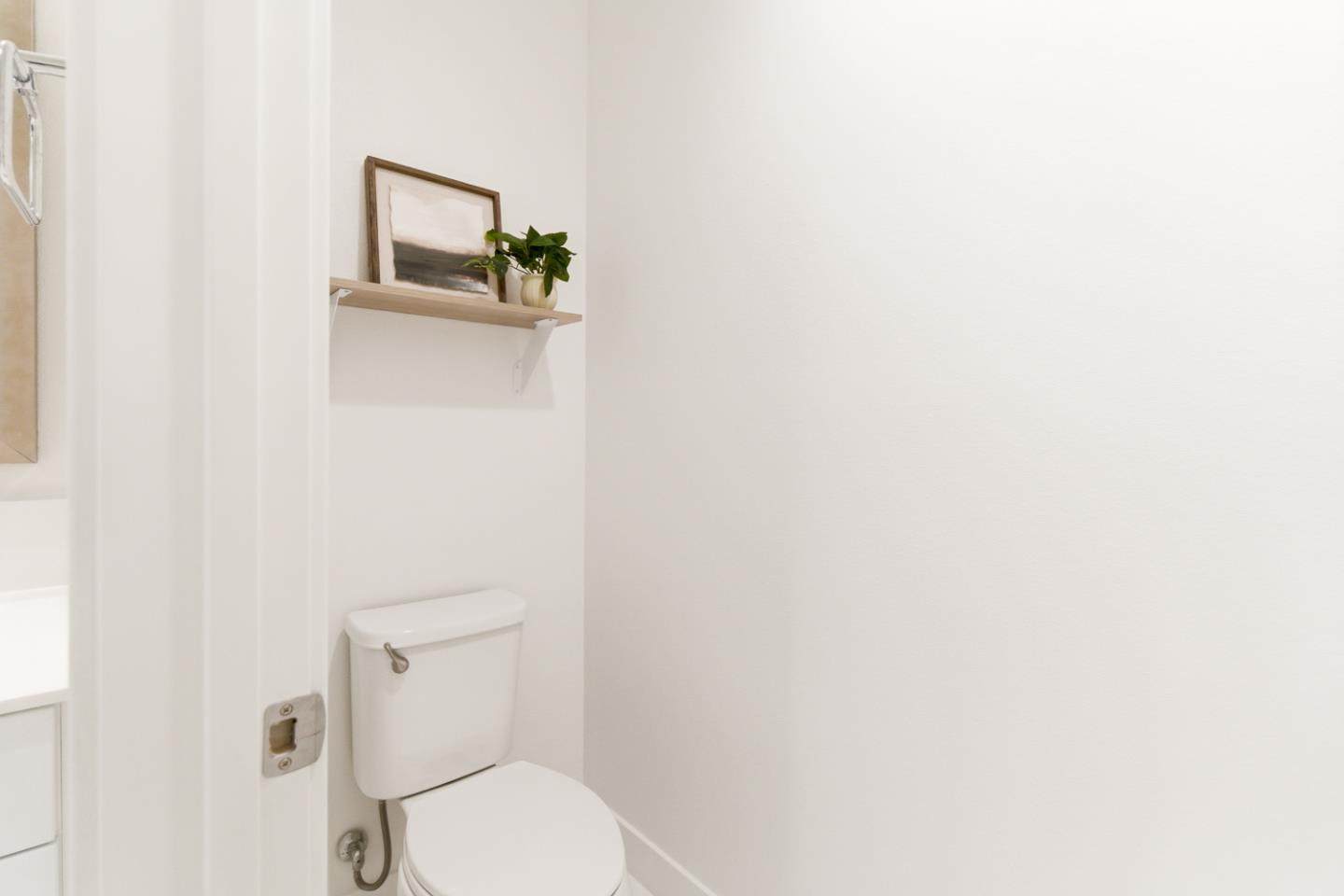 Detail Gallery Image 32 of 40 For 1249 Edgewood Way, South San Francisco,  CA 94080 - 3 Beds | 3 Baths