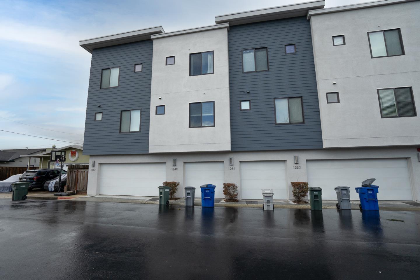 Detail Gallery Image 37 of 40 For 1249 Edgewood Way, South San Francisco,  CA 94080 - 3 Beds | 3 Baths